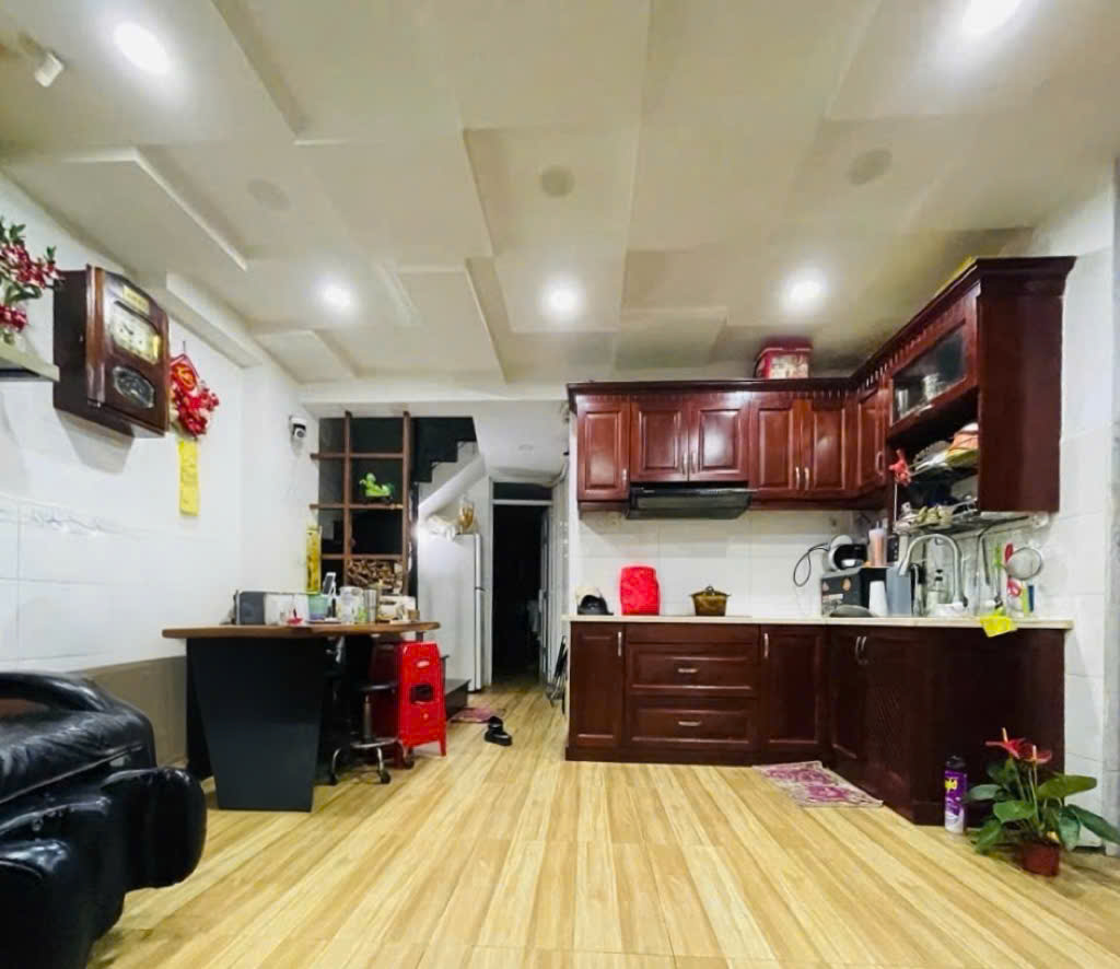 Nhà hẻm Lê Văn Sỹ – QUẬN 3 – 4 x 10 m – 4 Tầng – 5.5 tỷ