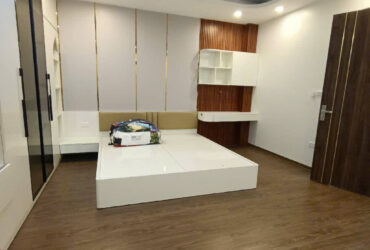 BÁN NHÀ GIA QUẤT LONG BIÊN,OTO ĐỖ CỔNG,MỚI TINH,GẦN CHỢ,TRƯỜNG,44M