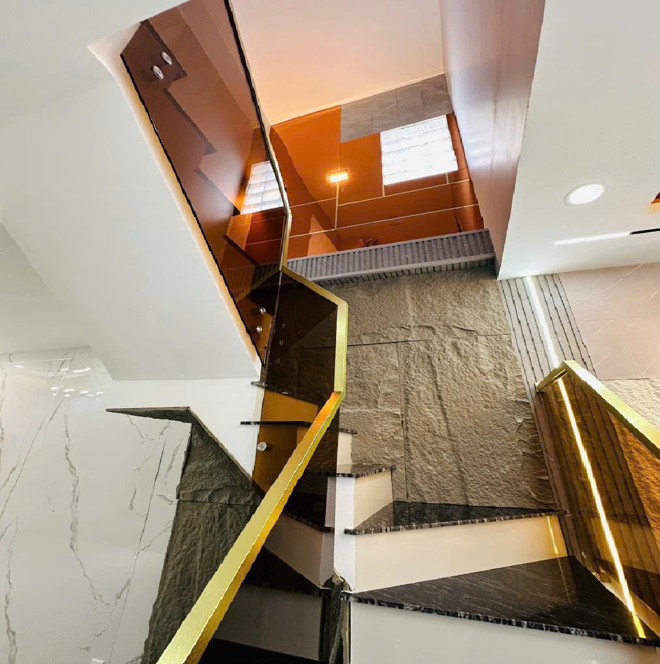 Nhà mới gần mặt tiền Lê Văn Sỹ – QUẬN TÂN BÌNH – 3 x 14 m – 6.85 tỷ