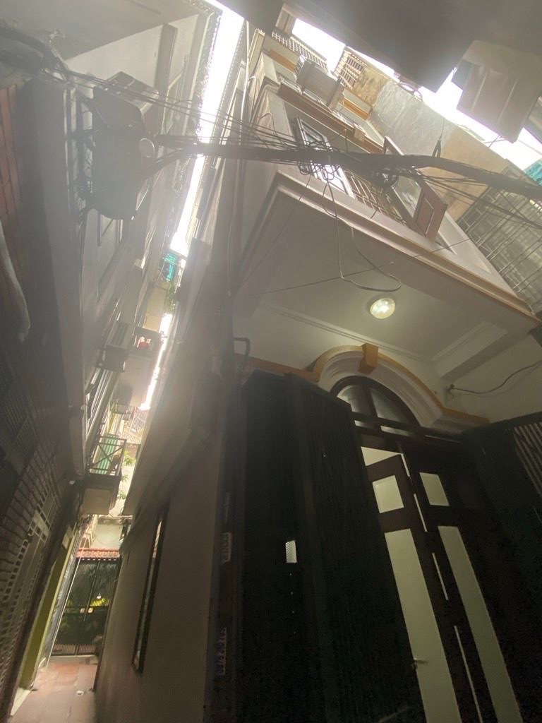 thụy khuê 25m x5 tầng 7,1 tỷ lô góc,50m ra phố,100m ra hồ tây,ngõ thông,nở hậu