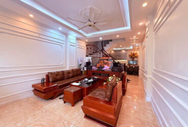 BÁN NHÀ BỒ ĐỀ LONG BIÊN,OTO ĐỖ CỬA,LÔ GÓC,NGÕ THÔNG,THOÁNG MÁT,52M