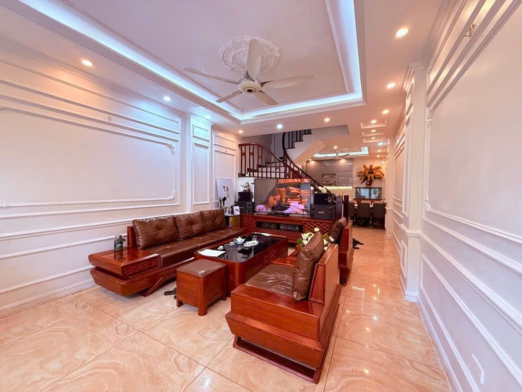 BÁN NHÀ BỒ ĐỀ LONG BIÊN,OTO ĐỖ CỬA,LÔ GÓC,NGÕ THÔNG,THOÁNG MÁT,52M