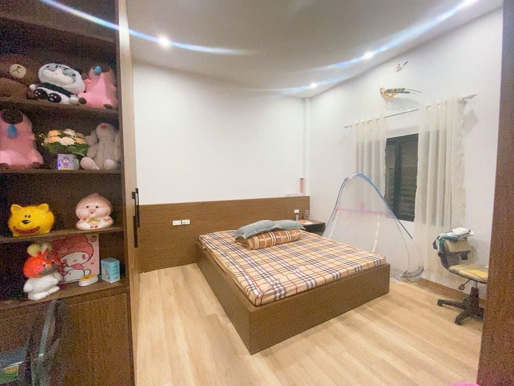 BÁN NHÀ KIẾN HƯNG – HÀ ĐÔNG Ô TÔ VÀO NHÀ – NGÕ THÔNG – FULL NỘI THẤT GẮN TƯỜNG