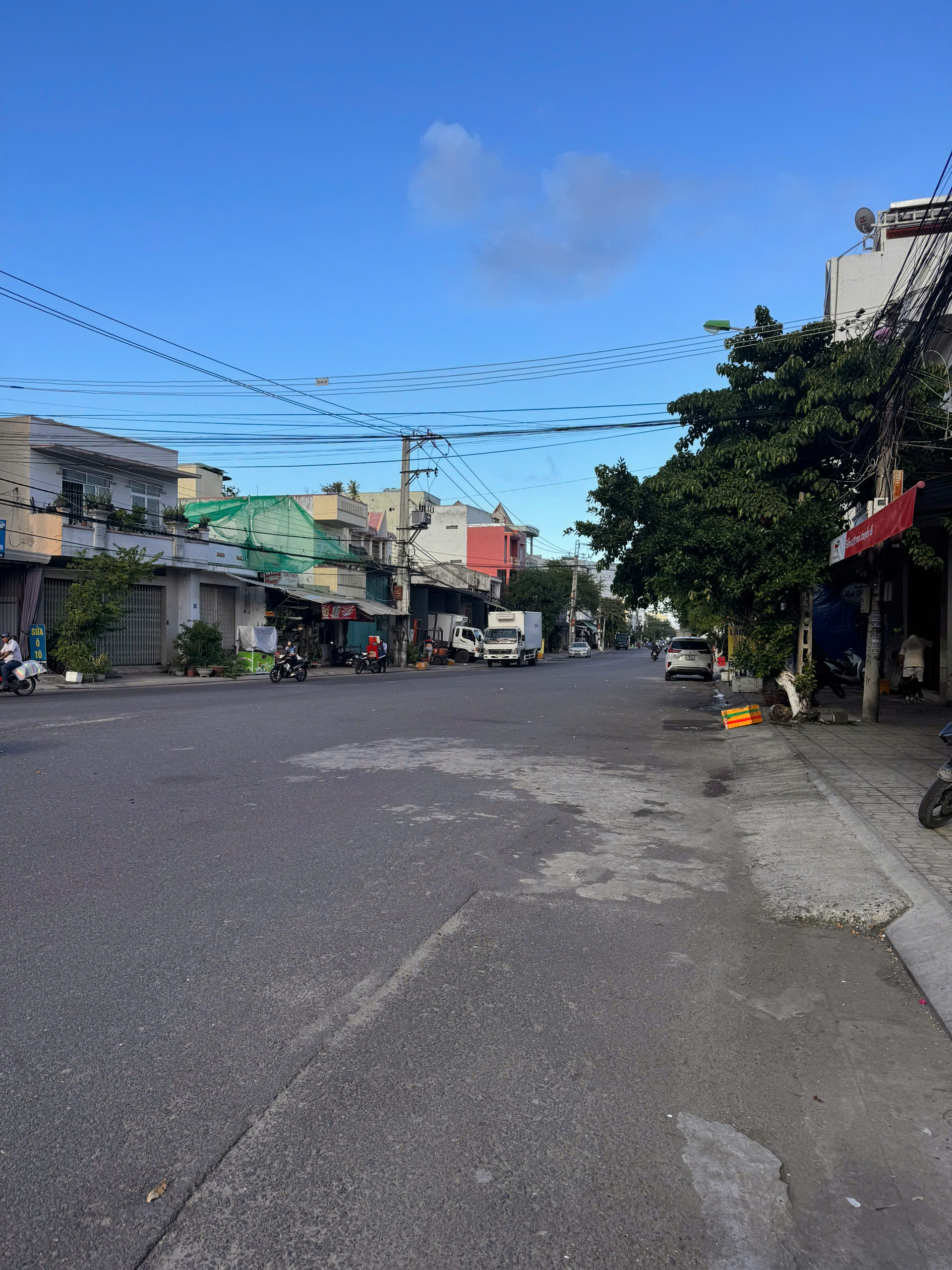 BÁN NHÀ 1 TRỆT 1 LẦU VỪA Ở VỪA KINH DOANH MẶT TIỀN PHƯỚC LONG, NHA TRANG