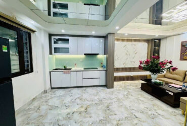 BÁN NHÀ GIA QUẤT LONG BIÊN,OTO,NGÕ NÔNG,MỚI TINH,GẦN CHỢ,TRƯỜNG, 40M