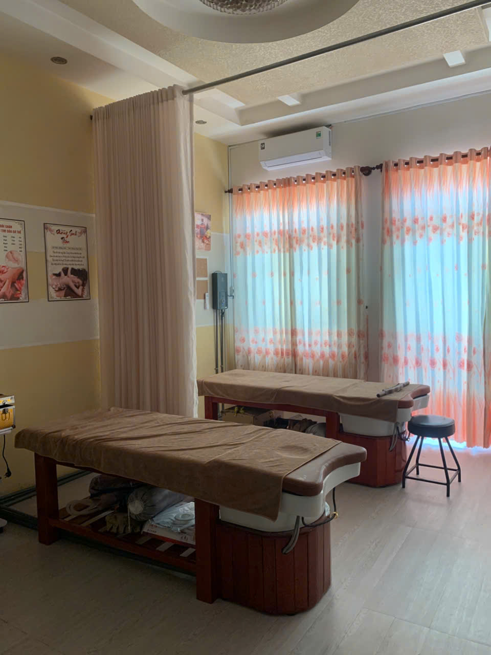 Tuyển Nhân Viên Massage Trị Liệu, Cạo Mặt Ráy Tai – Đi Làm Ngay Tại Gò Vấp – TP HCM