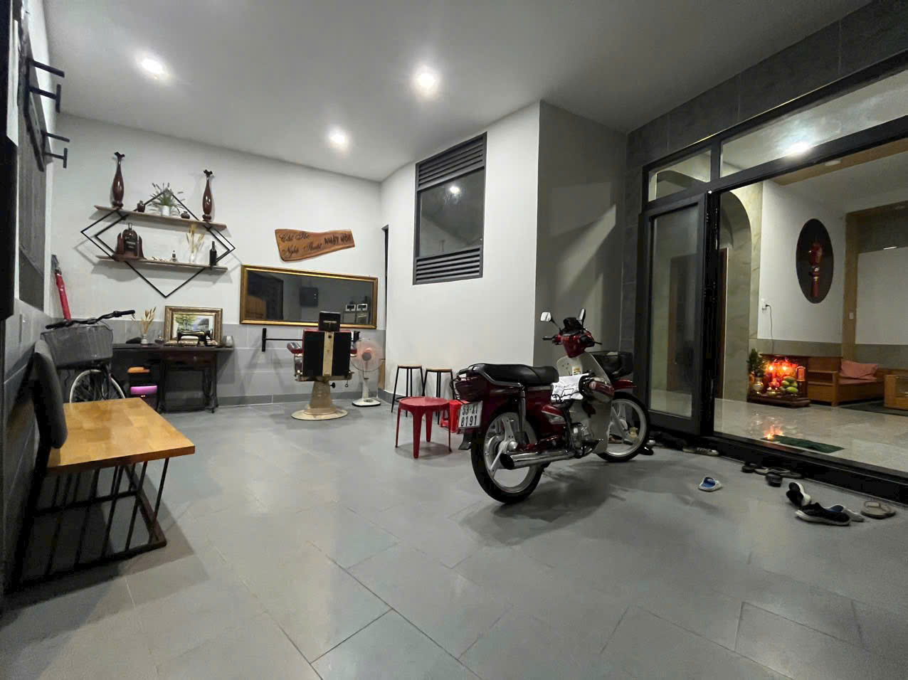 CẦN BÁN NHANH NHÀ MẶT TIỀN – GIÁ 6 TỶ 950 TRIỆU