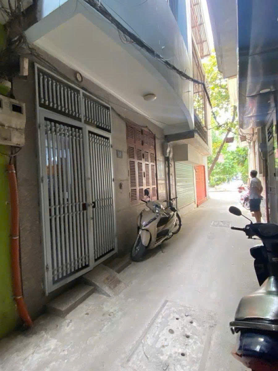 BÁN CĂN HOÀNG CẦU PHÂN LÔ Ô TÔ – HƠN 17 TỶ 46M MT 5.6M 5 TẦNG