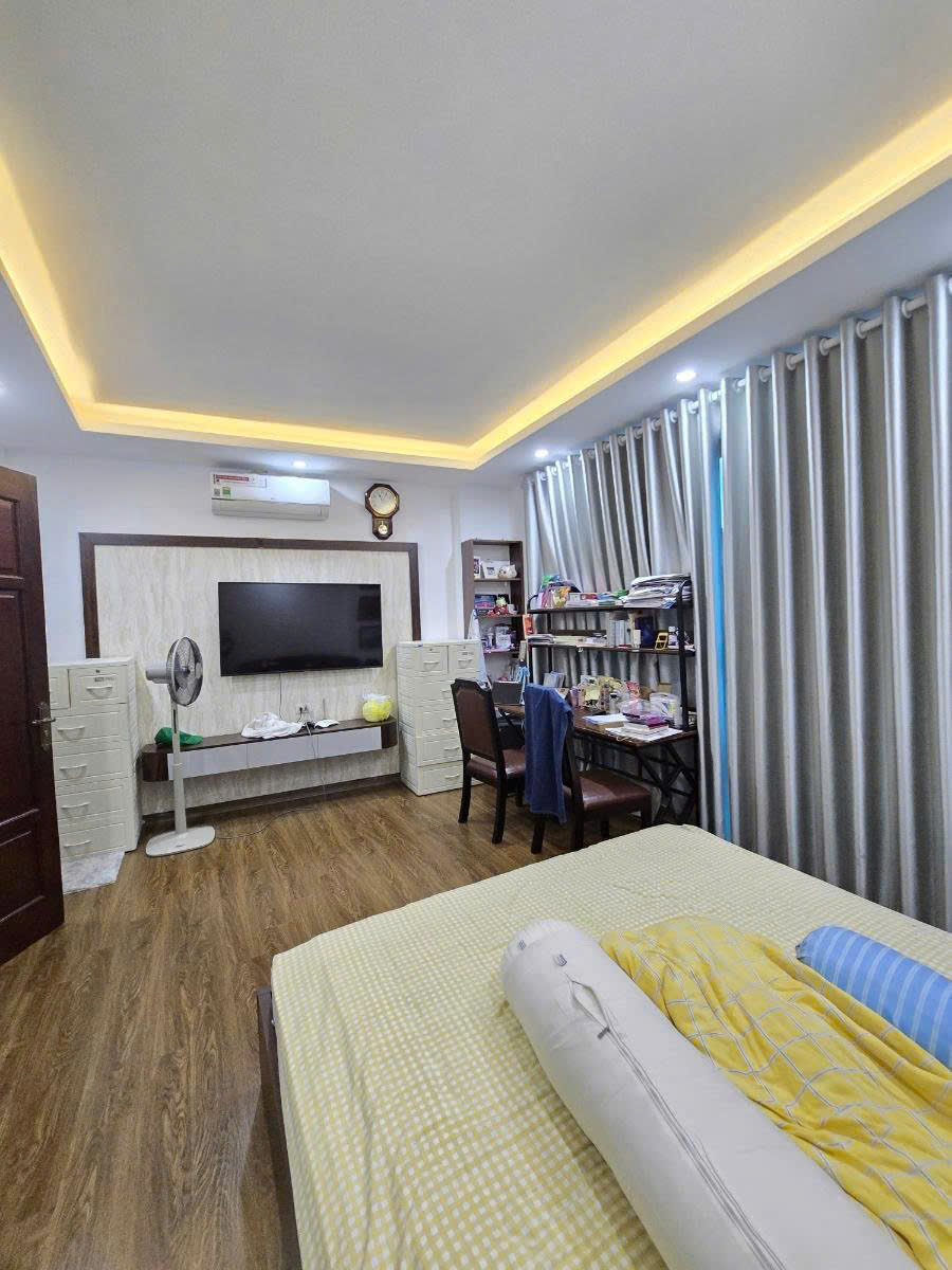 SIÊU PHẨM NHÀ PHỐ PHAN ĐÌNH GIÓT – GẦN Ô TÔ TRÁNH, GIÁ HIẾM CHỈ 6,9 TỶ