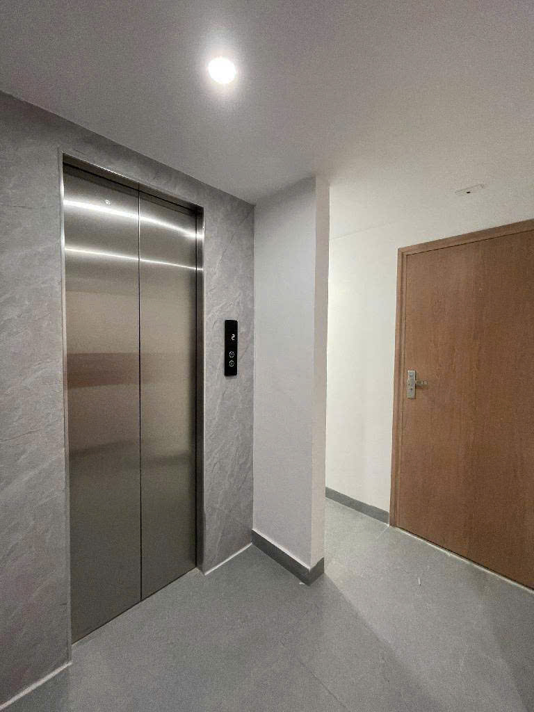 CHUNG CƯ MINI 7 TẦNG THANG MÁY DÒNG TIỀN 30 TRIỆU/THÁNG VĂN HỘI 70 M2 GIÁ 13,3 TỶ.