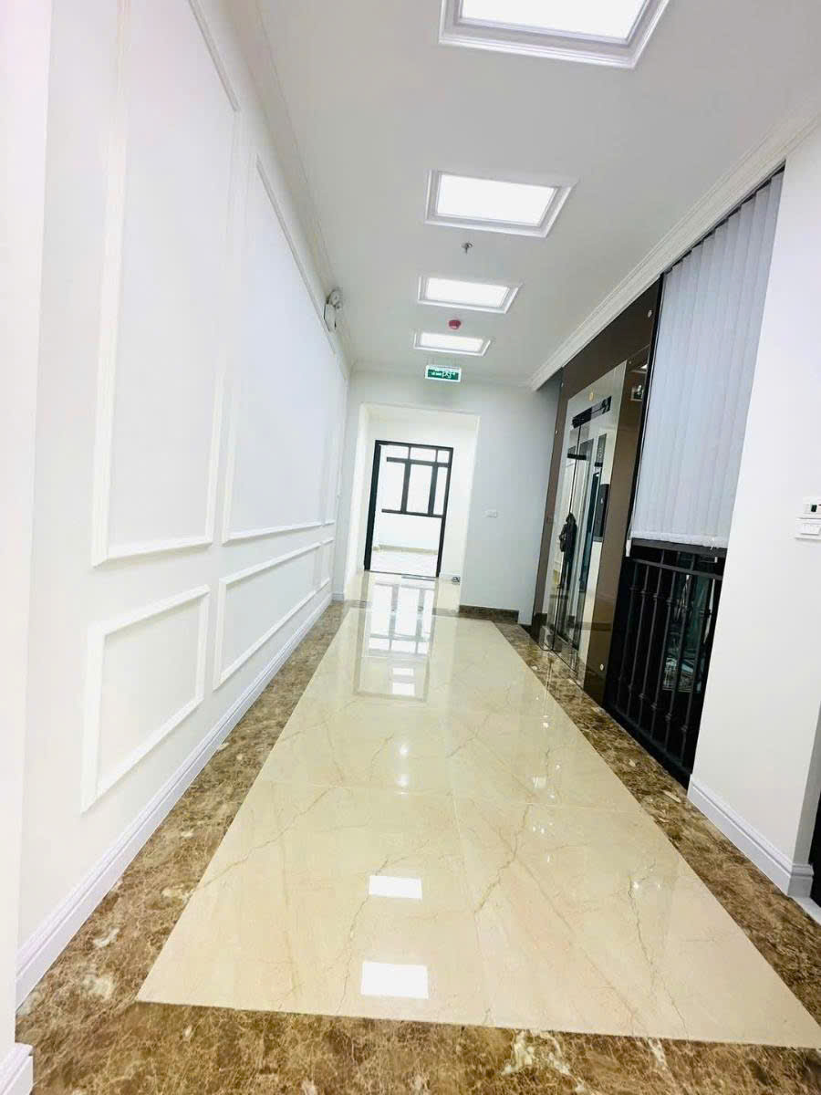TÀI CHÍNH 60 TỶ CÓ NGAY TÒA VĂN PHÒNG 130M2, 8 TẦNG THANG MÁY, MT HƠN 8M,  MẶT PHỐ VỈA HÈ 3M, RẺ NHẤT KHU VỰC XUÂN ĐỈNH
