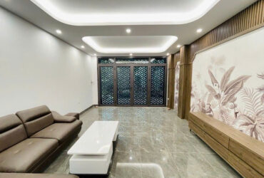 BÁN NHÀ NGÔ GIA TỰ LONG BIÊN, OTO ĐỖ CỬA,,THANG MÁY,FULL NỘI THẤT,LÔ GÓC,48M