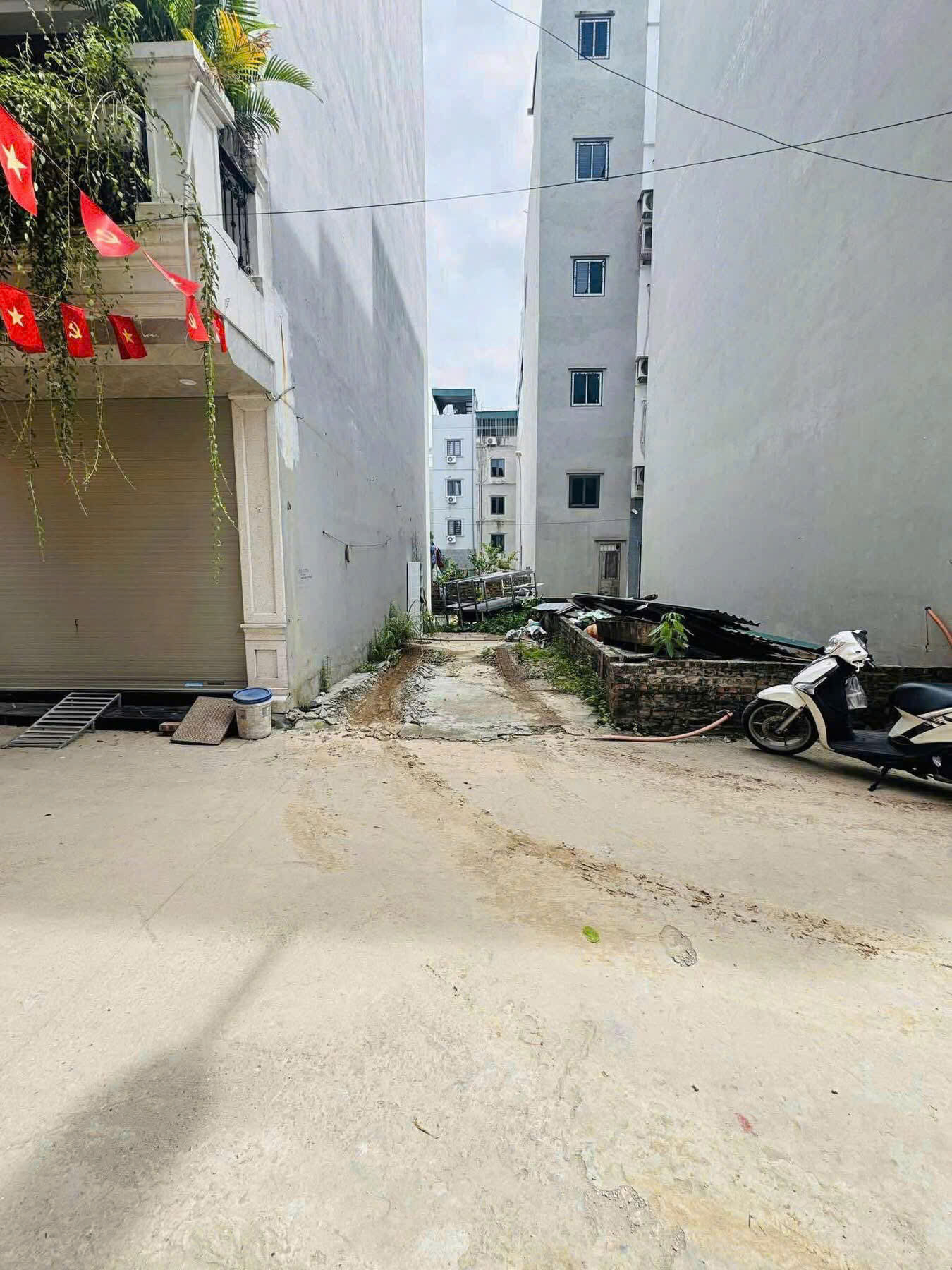 PHÂN LÔ TĐC NGỌC THỤY – SIÊU HIẾM CÓ – DT 30M GIÁ CHỈ HƠN 9 TỶ