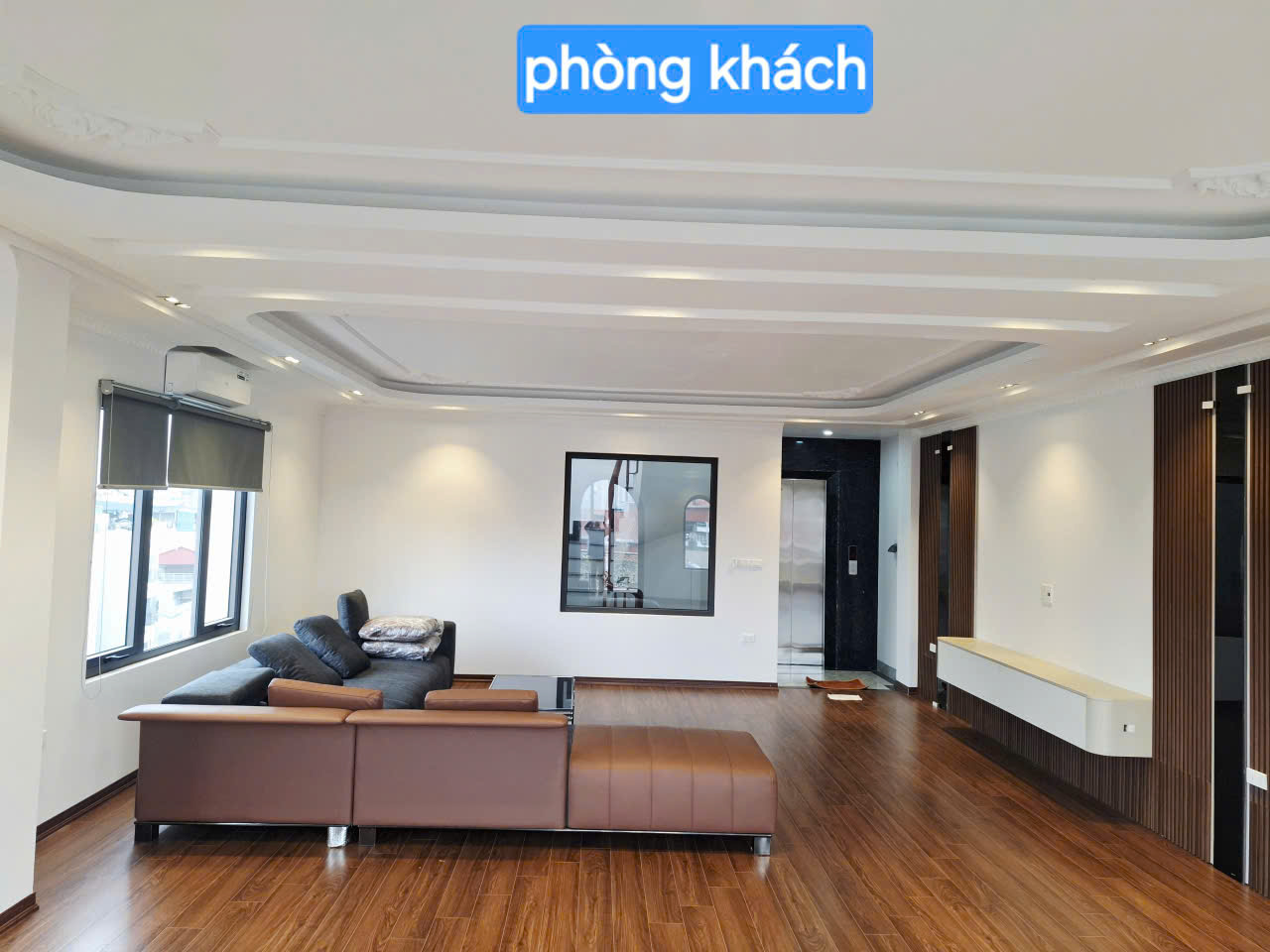 Chính chủ bán nhà 7tầng phố Trạm Long Biên 90.4m² thiết kế hiện đại, kinh doanh đỉnh, giá 23,25 tỷ