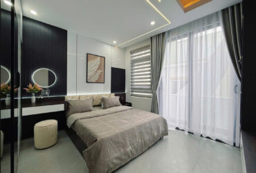 BÁN NHÀ NGUYỄN SƠN LONG BIÊN,OTO ĐỖ CỬA,FULL NỘI THẤT,30M RA PHỐ, 50M