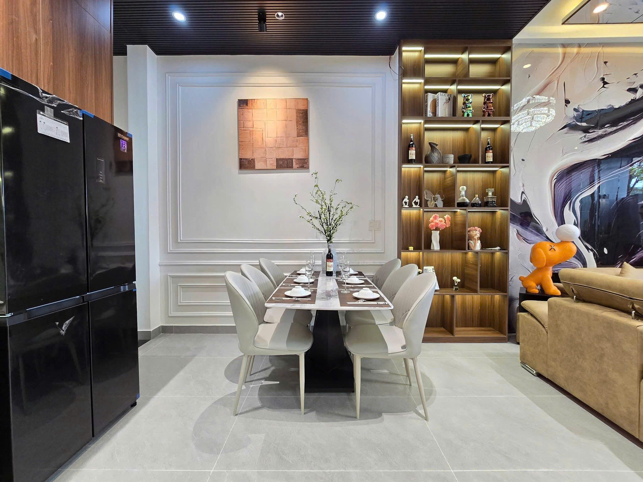 BÁN NHÀ NGUYỄN SƠN LONG BIÊN,OTO ĐỖ CỬA,FULL NỘI THẤT,30M RA PHỐ, 50M