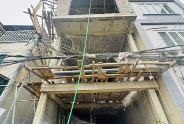 Thạch Bàn nhà siêu đẹp  DT 50m x 8 tầng  MT 4.5m  Giá chỉ hơn 13 tỷ