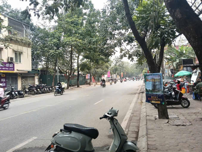 Nhà đất siêu đẹp mặt phố Dương Văn Bé, Vĩnh Tuy, Hai Bà Trưng, Hà Nội đang chờ chủ mới.