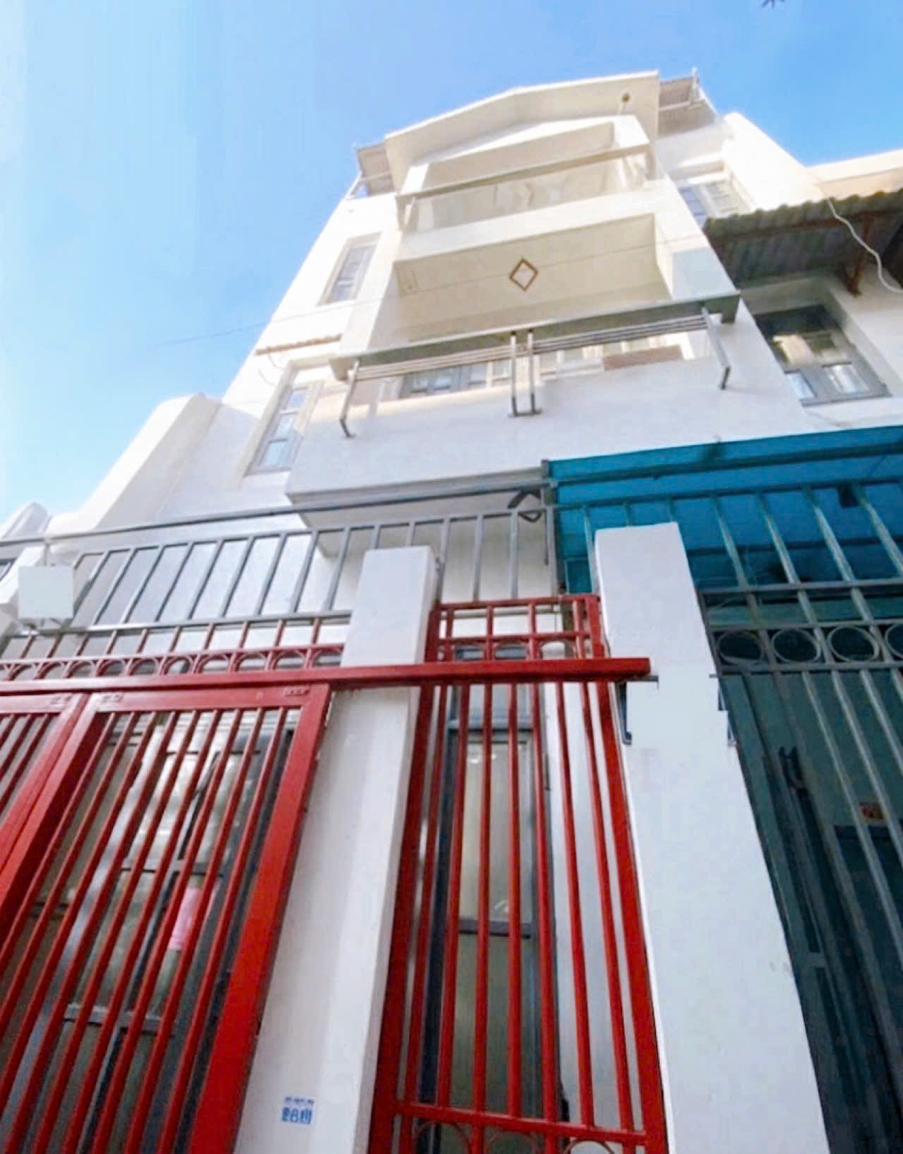 Nhà hẻm Huỳnh Văn Bánh – QUẬN PHÚ NHUẬN – 5.4 x 7 m – 4 Tầng – 6.75 tỷ