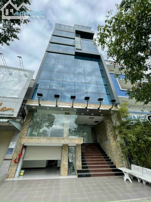 BÁN NHÀ TRUNG TÂM QUẬN 1 – VỊ TRÍ ĐỘC BẢN CẠNH THE GRAND MANHATTAN, PHÙ HỢP GIỮ TÀI SẢN DÀI HẠN