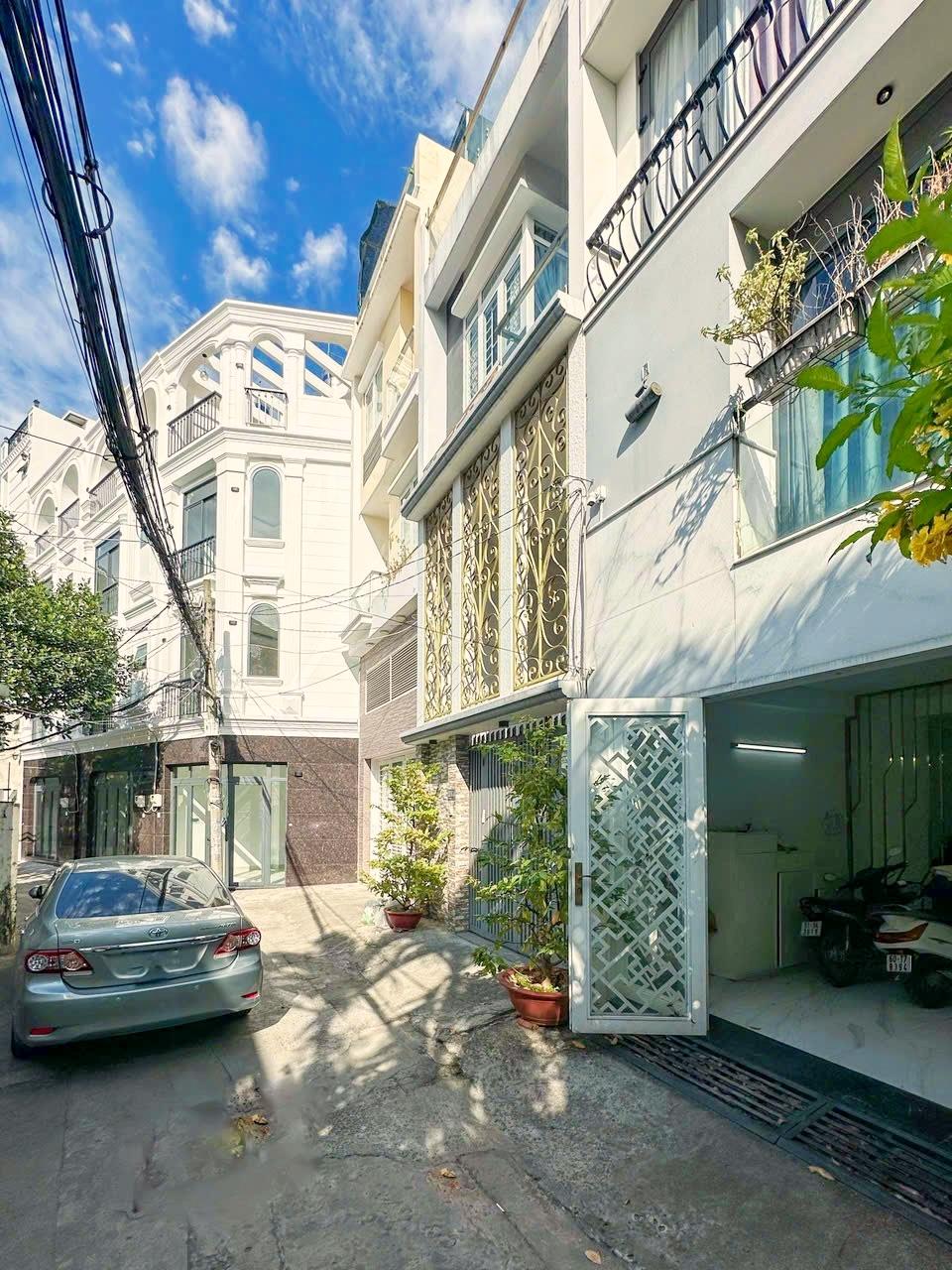 ‼️ Lê Quang Định – Xe hơi vào nhà – 4 tầng nở hậu – lô góc xây mới