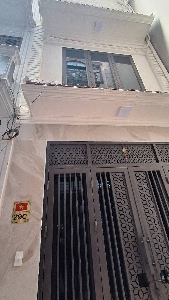 MẶT NGÕ RỘNG – THÔNG CÁC NGẢ – CÁCH Ô TÔ 50M – GẦN HỒ TÂY LỘNG GIÓ – FULL MỘI THẤT_33,4m2.