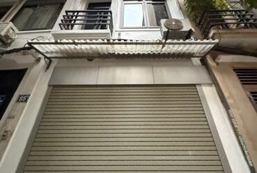 SIÊU PHẨM- NGÕ QUẬN UỶ CẦU GIẤY- HÀNG XÓM THÂN THIỆN – DÂN TRÍ CAO-TRUNG TÂM CẦU GIẤY – NỘI THẤT HIỆN ĐẠI- SẴN SÀNG ĐÓN TẾT Ở NGAY_32 M2