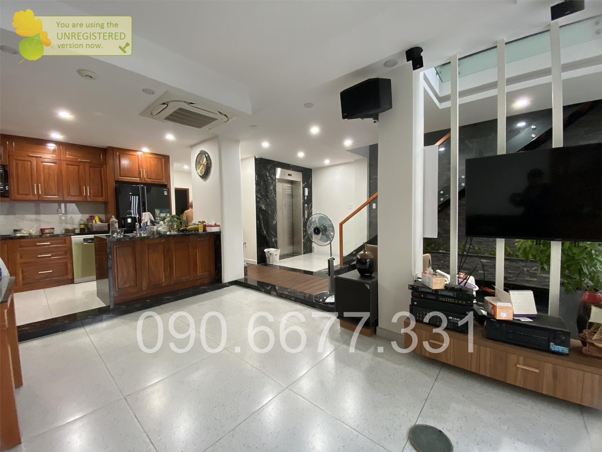 ‼️ Villa Phú Nhuận – Thang máy, hồ cá xịn sò – ngang hơn 7m xe hơi vào nhà