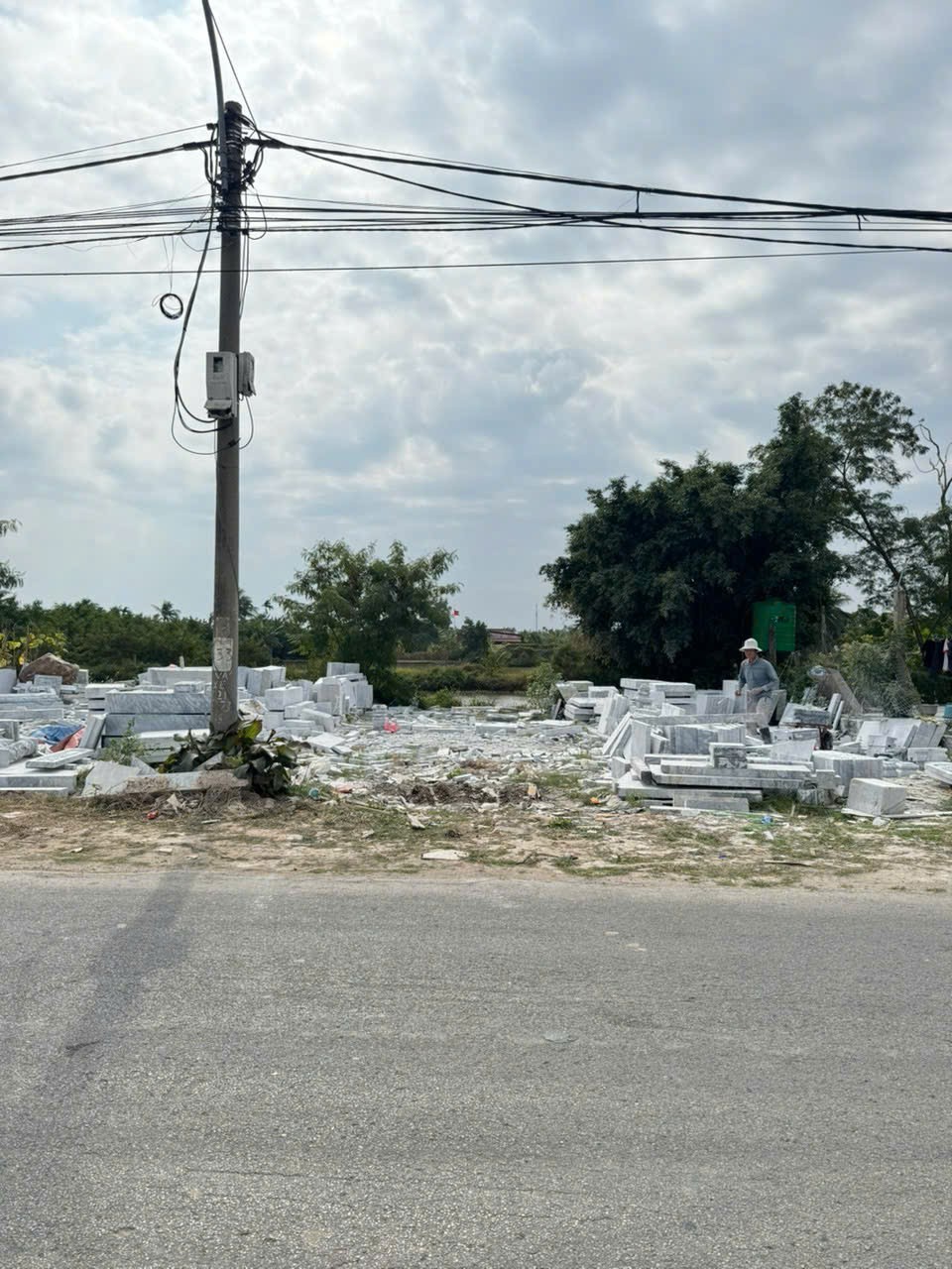 Giá 2.x tỷ  Duy nhất 1 lô mặt đường 403 – Gần đường Phía Tây Đồ Sơn  Trục kết nối huyết mạch  ZALO 0567 222 555