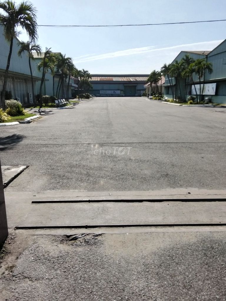 Cho thuê kho diện tích lớn – mặt tiền Nguyễn Văn Tiết, trung tâm Lái Thiêu