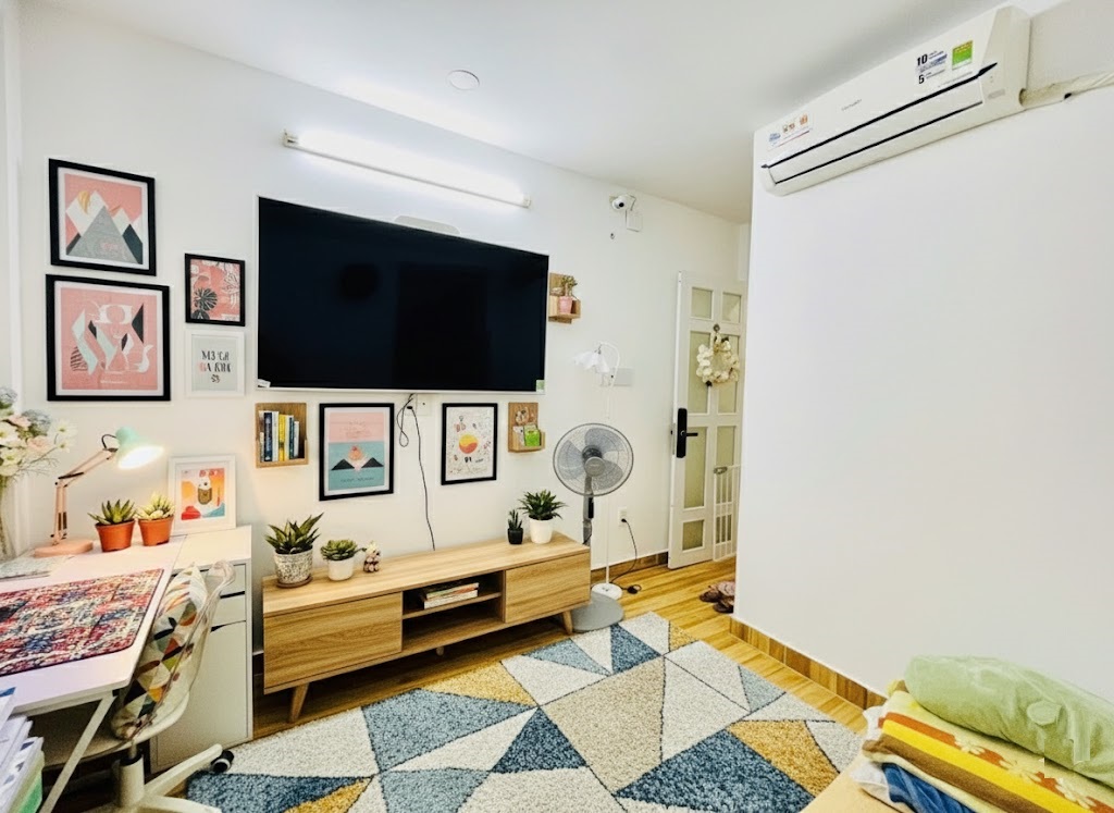 Nhà Lê Văn Sỹ – QUẬN 3 – 4.4 x 9 m (38 m2) – 5 Tầng – 5.5 tỷ