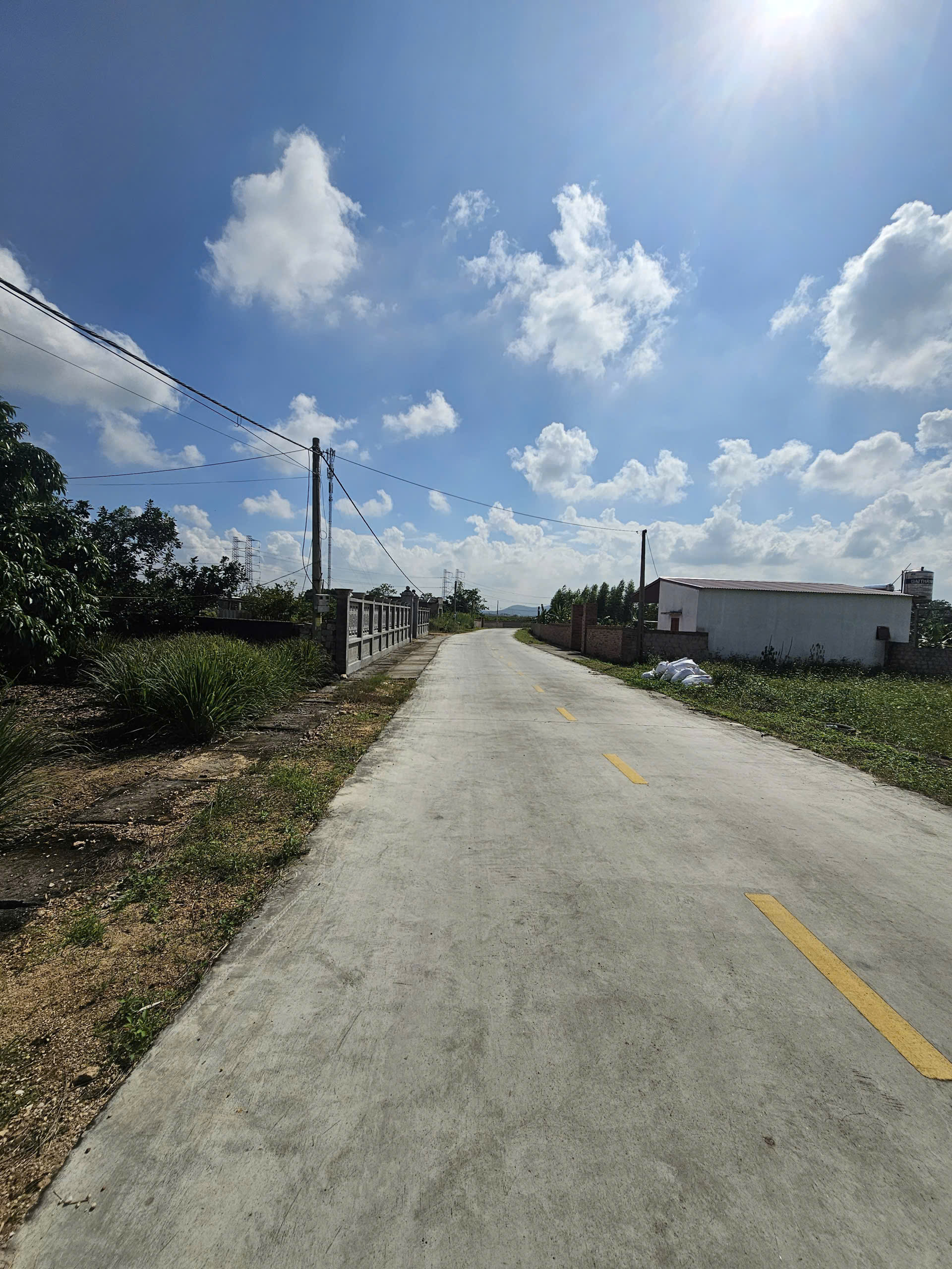 Cần bán đất khu dân cư Tân Tiến, Hoàng Tiến, Chí Linh, Hải Dương.