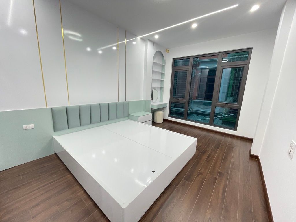 CHÍNH CHỦ TRUNG TÂM THANH XUÂN, MỚI XÂY SIÊU ĐẸP THOÁNG SÁNG, 33M2 GIÁ 8.7 TỶ