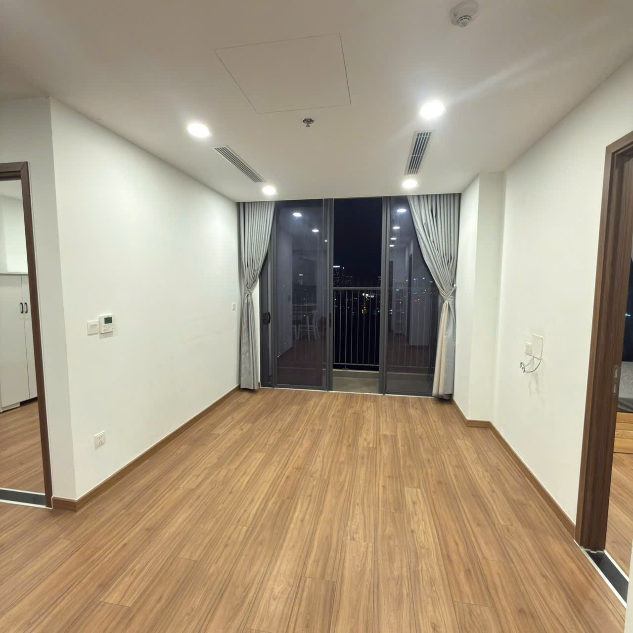 CHO THUÊ CĂN HỘ ECO GREEN SÀI GÒN – 2 PHÒNG NGỦ – DIỆN TÍCH 65 M² – GIÁ TỐT