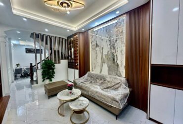 Nhà đẹp Kim Giang – 38m*5 tầng – ô tô đỗ gần – Kinh doanh. Giá nhỉnh 10 tỷ