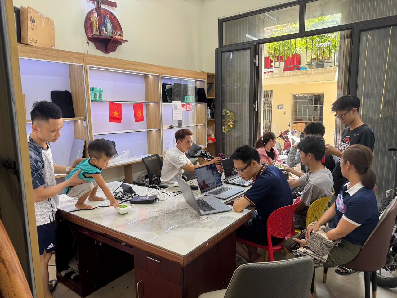 Siêu phẩm Phân Lô Vũ Tông Phan- 48m*5 tầng*4mMT- Ngõ thông ôtô – Kinh doanh. Giá 15 tỷ