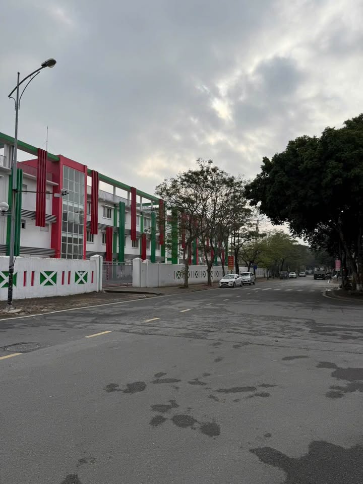 BÁN ĐẤT TRUNG TÂM PHÚC LỢI – 57M Ô TÔ VÀO ĐẤT NHỈNH 8TỶ SỔ ĐẸP