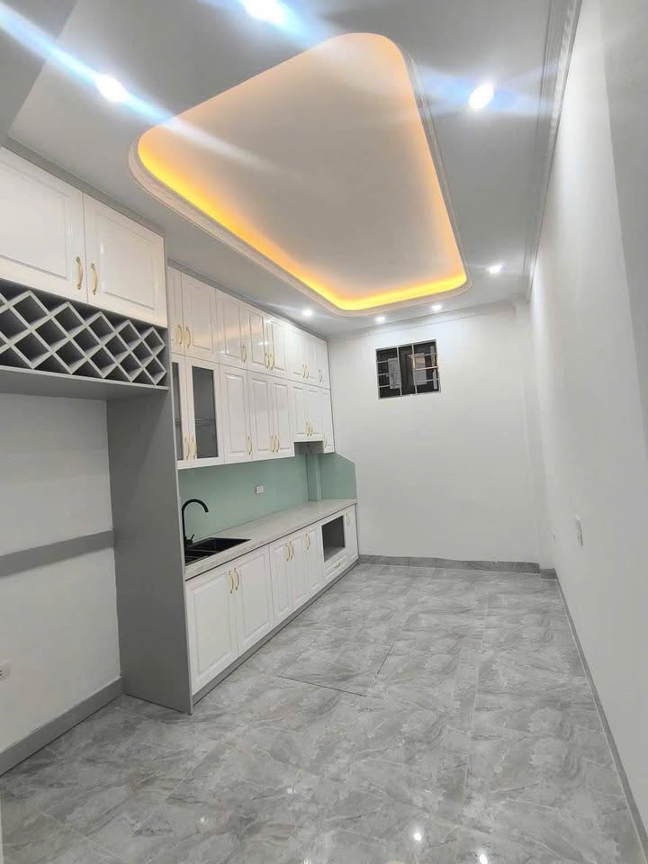 Bán Nhà mới Thạch Bàn full nội thất 41m 5 tầng nhỉnh 7 tỷ