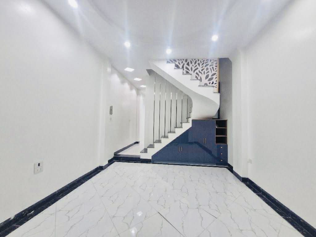 QUANG TRUNG HÀ ĐÔNG- THANG MÁY- FULL CÔNG NĂNG- NHỈNH 9 TỶ