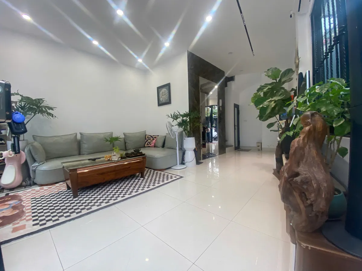 Lô góc view Triệu đô  DT 31m – MT 6m xây 6 tầng thang máy  Chỉ 1x tỷ