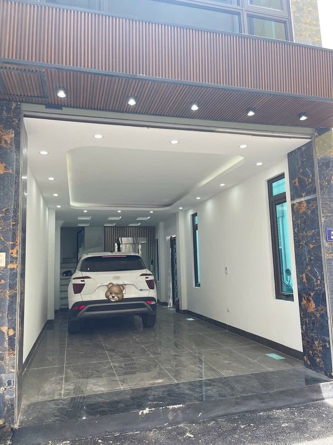 Thạch Bàn  Hoa hậu 6 tầng lô góc  DT 47m – MT 4m  Giá chỉ 16 tỷ