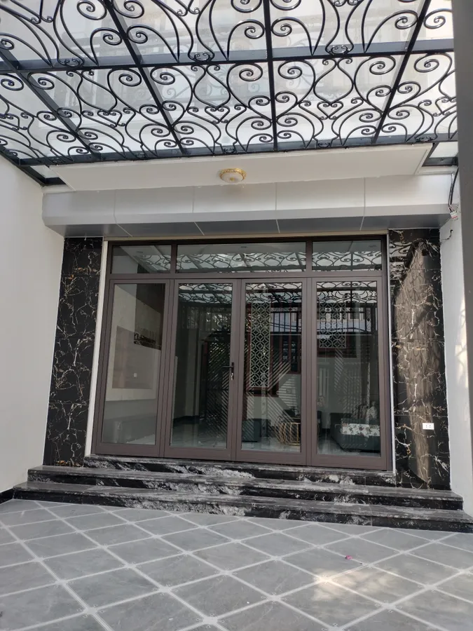 Nhà đẹp Phúc Lợi  4 tầng thang máy  Gara oto  DT 88m – MT 5m  Giá chỉ 15,x tỷ