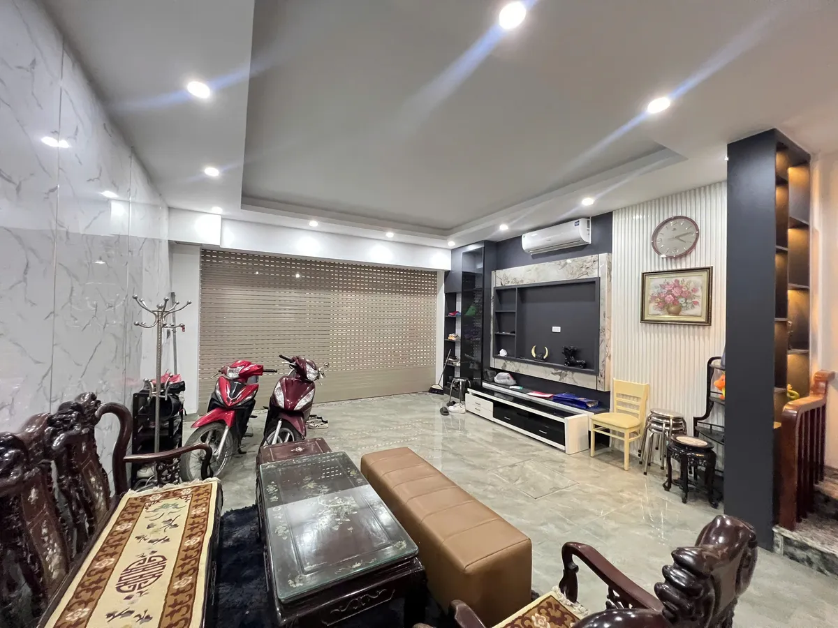 Phân lô quân đội 918 Phúc Đồng  DT 40m – MT 5m xây 6 tầng thang máy  Chỉ hơn 15 tỷ tí ti