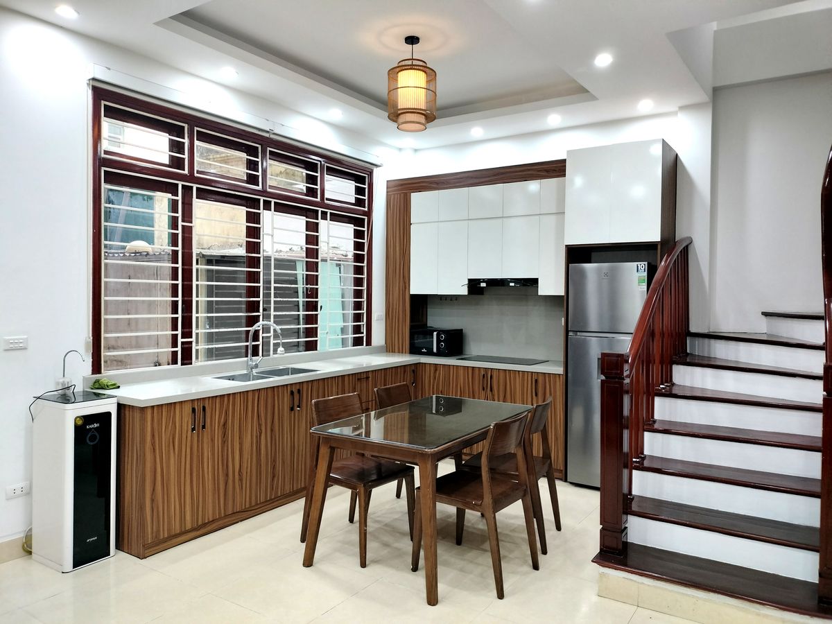 NHÀ ĐẸP BỒ ĐỀ – TIỆN ÍCH BỦA VÂY – DT 38M, MT 6,6M