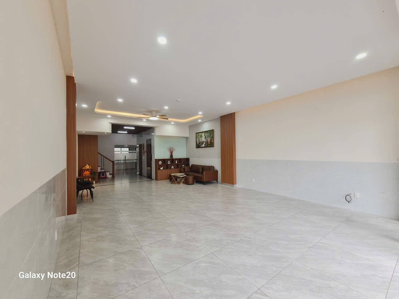 Cho thuê văn phòng mặt tiền Bùi Thiện Ngộ – 190m² – giá 17 triệu/tháng