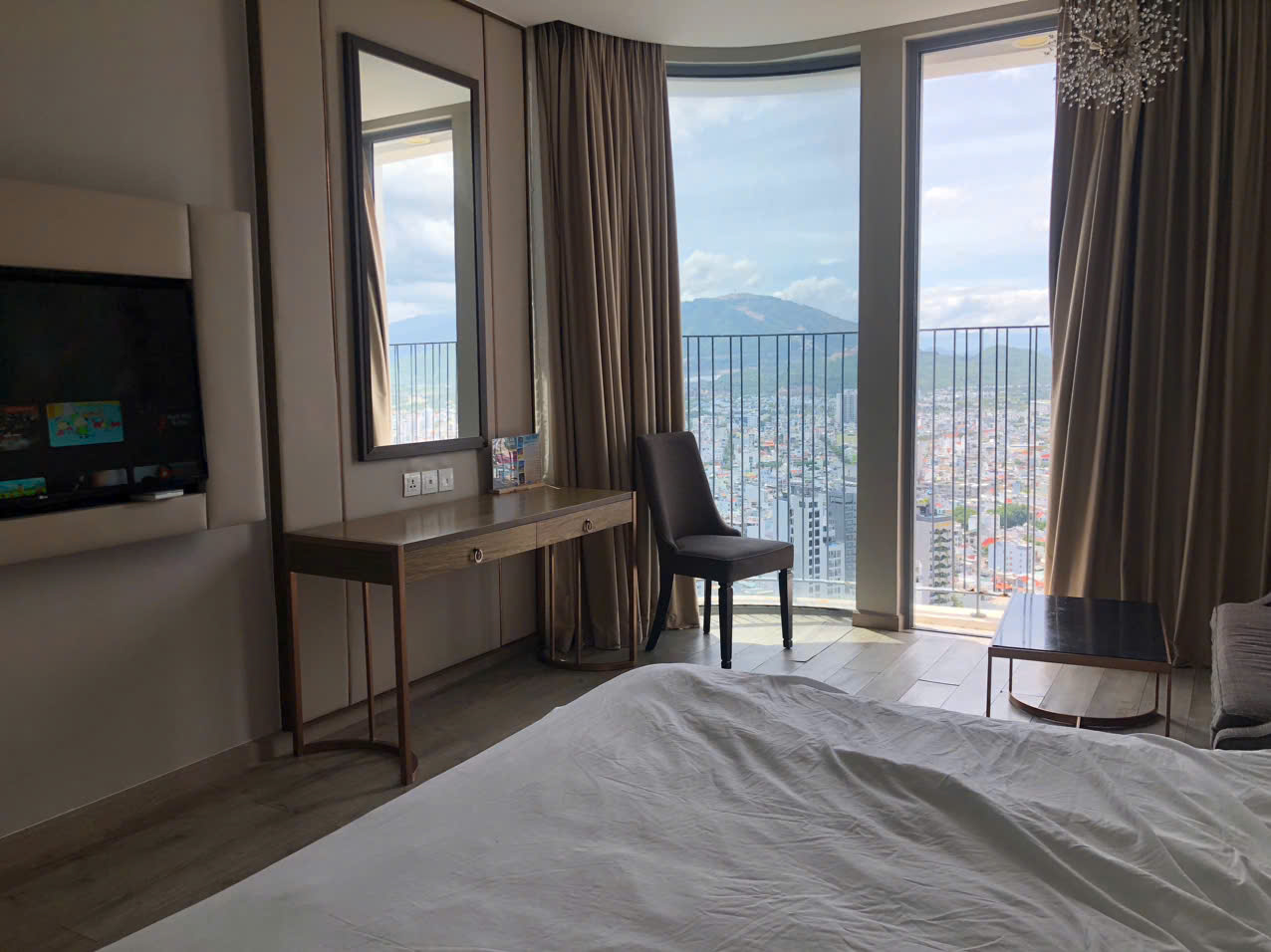 Bán căn hộ Panorama Nha Trang tầng 19 Tháp B – view phố, đang cho thuê 8tr