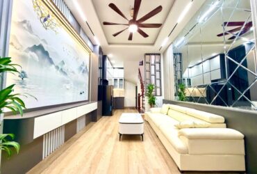 Nhà đẹp đón Tết Ngõ 168 Kim Giang – 32m*5 tầng- Cạnh KĐT Đại Kim-Gần trường, chợ. 8,6 tỷ