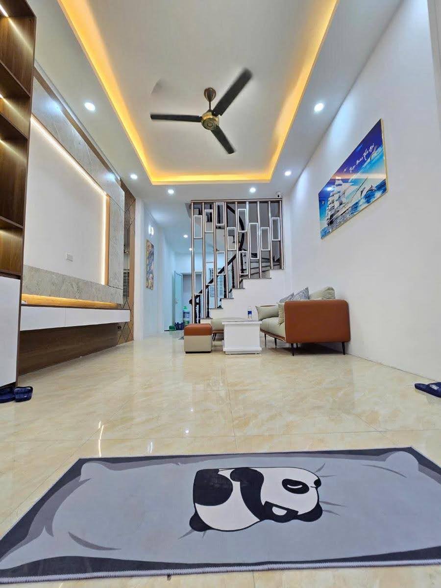 Nhà đẹp Kim Giang – 38m*5 tầng*4mMT – Cạnh KĐT mới Đại Kim-ô tô cách 10m. Giá 8,9 tỷ