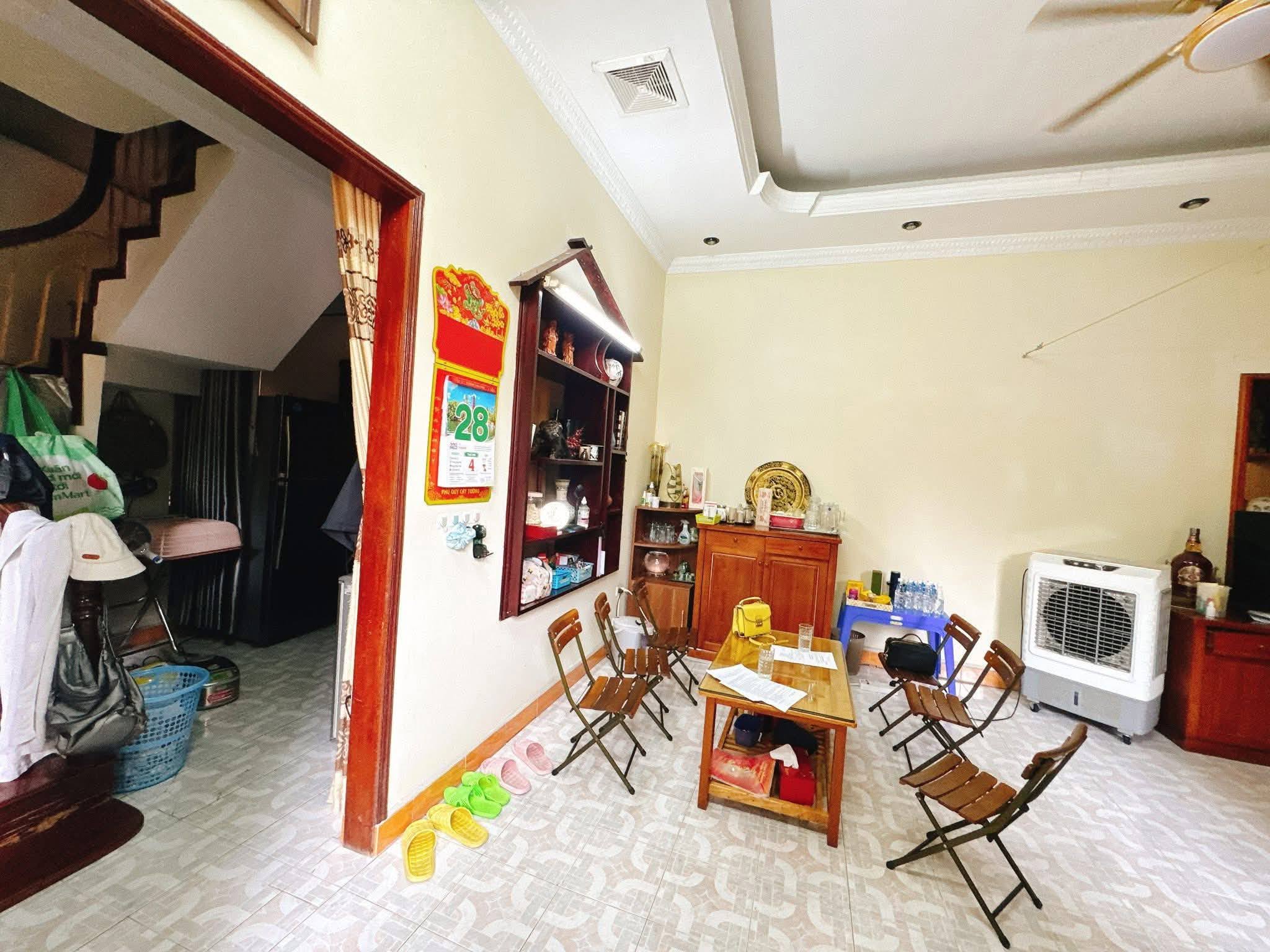 Phố Quan Nhân-75m*3tầng*6mMT-Lô góc,3 thoáng-Gần hồ-Ôtô vào nhà-Kinh doanh-14,8 tỷ