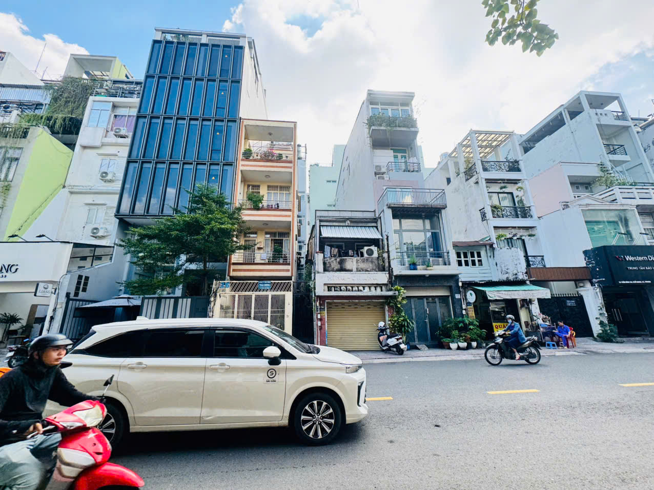 CHÍNH CHỦ 1 ĐỜI XƯA BÁN NHÀ 3 TẦNG MTKD Đ.TRẦN ĐÌNH XU, QUẬN 1 – 4M*20M – SỔ HỒNG VUÔNG VỨC ĐẸP* LH GIANG GIANG: 093.86.76.685